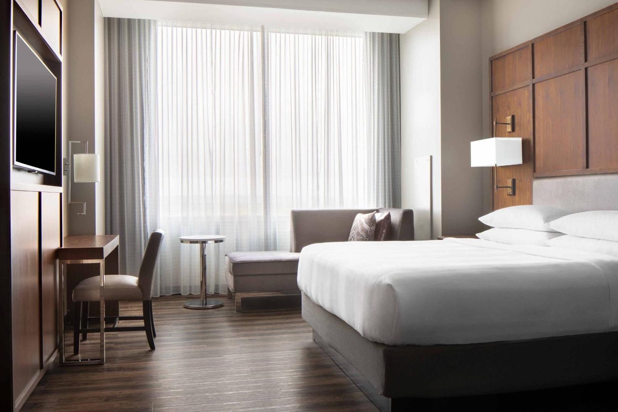 Omaha Marriott Downtown At The Capitol District Exterior foto