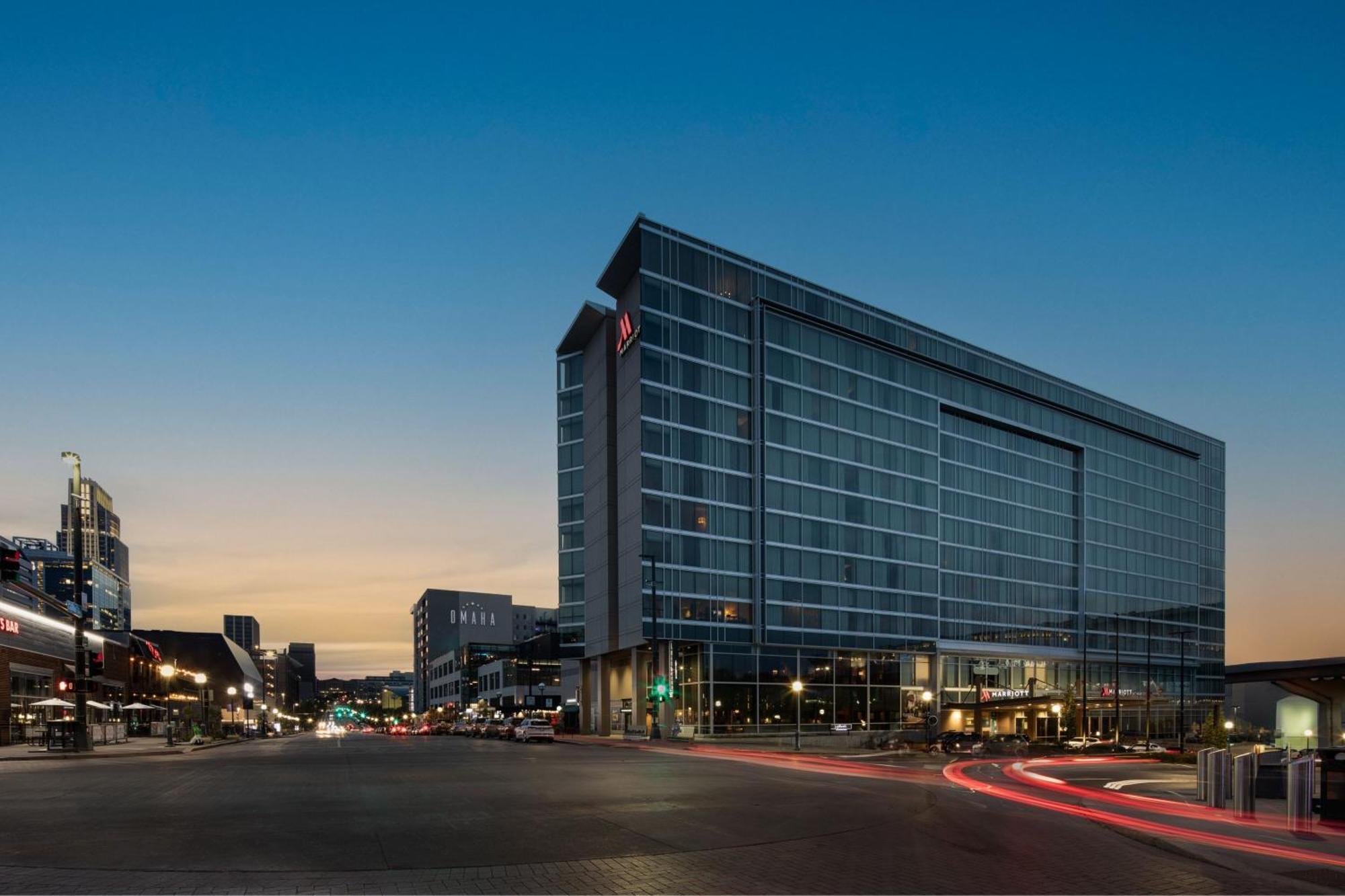 Omaha Marriott Downtown At The Capitol District Exterior foto