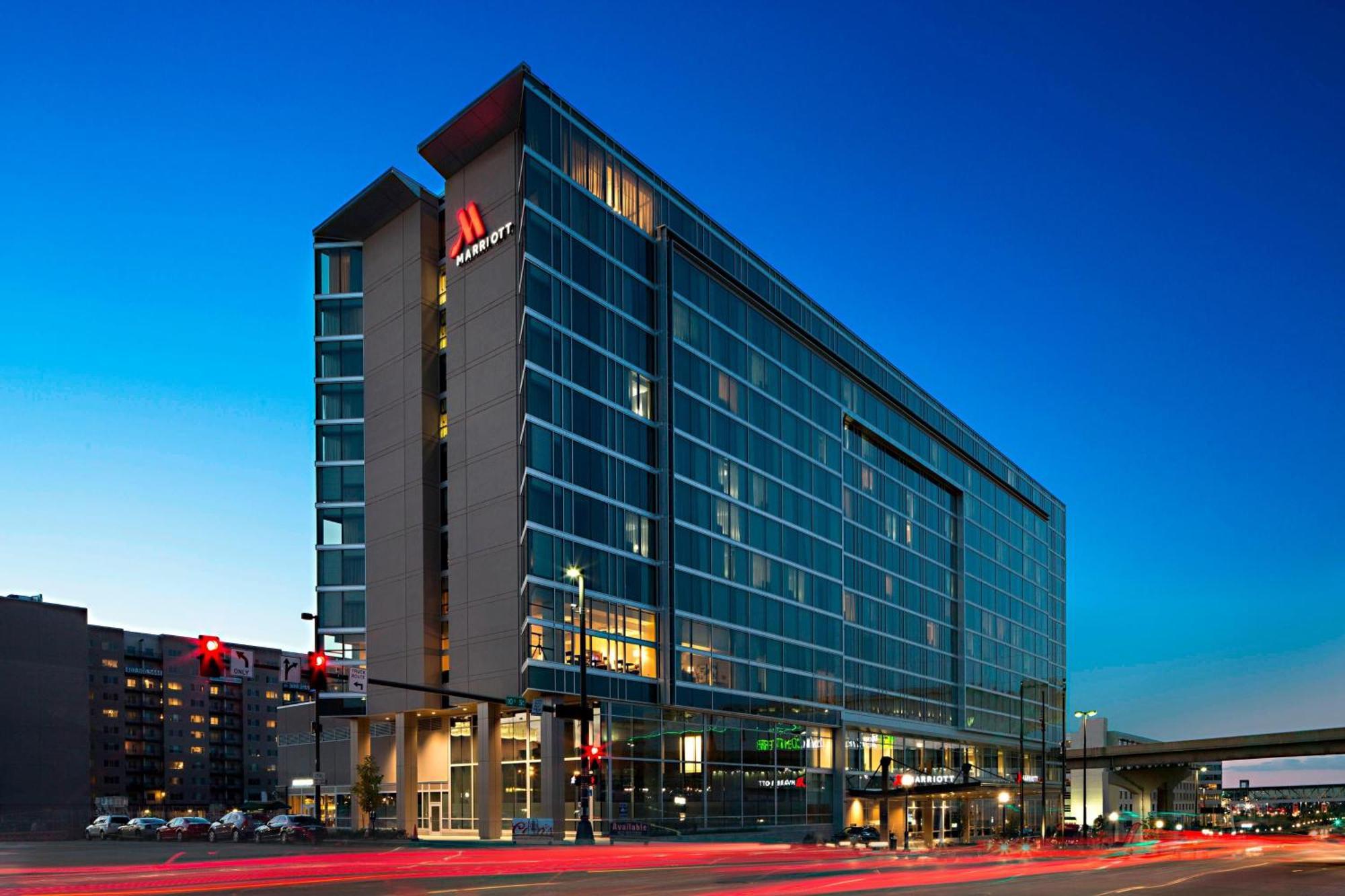 Omaha Marriott Downtown At The Capitol District Exterior foto