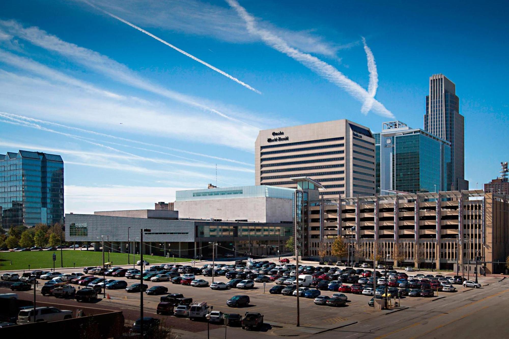 Omaha Marriott Downtown At The Capitol District Exterior foto